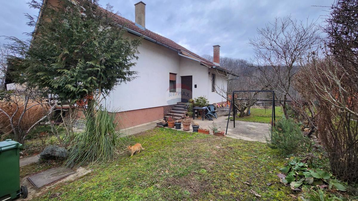 Casa Novska, 759m2