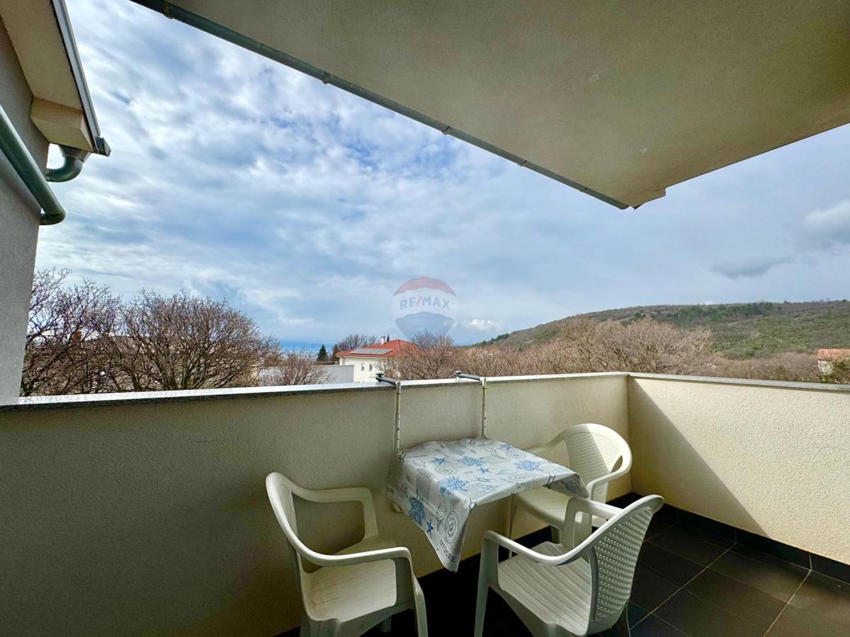 Novi Vinodolski, Povile – piano con 2 appartamenti separati