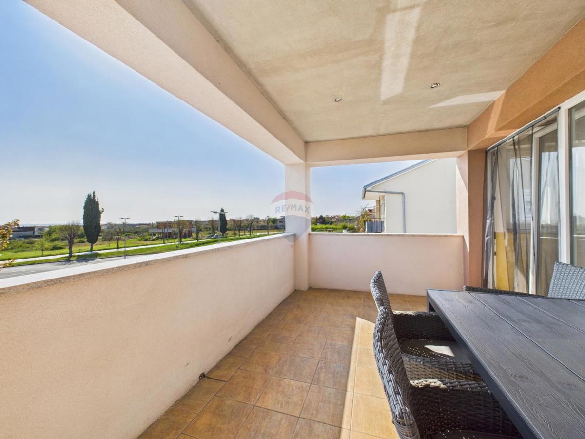 Istria, Vodnjan - casa con 2 appartamenti, cantina e vista