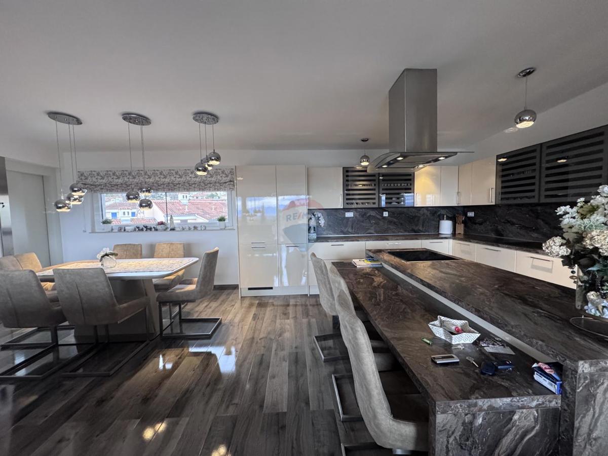 Appartamento Malinska, Malinska-Dubašnica, 192m2