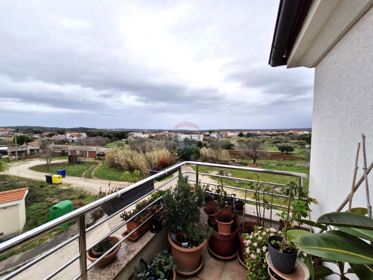 Appartamento Veli vrh, Pula, 74,77m2
