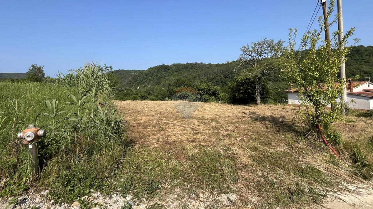 Terreno edificabile Senj, Buzet, 2.347m2