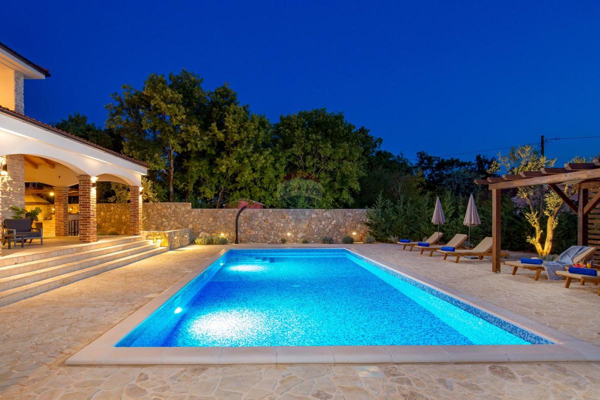 Casa Kras, Dobrinj, 240m2