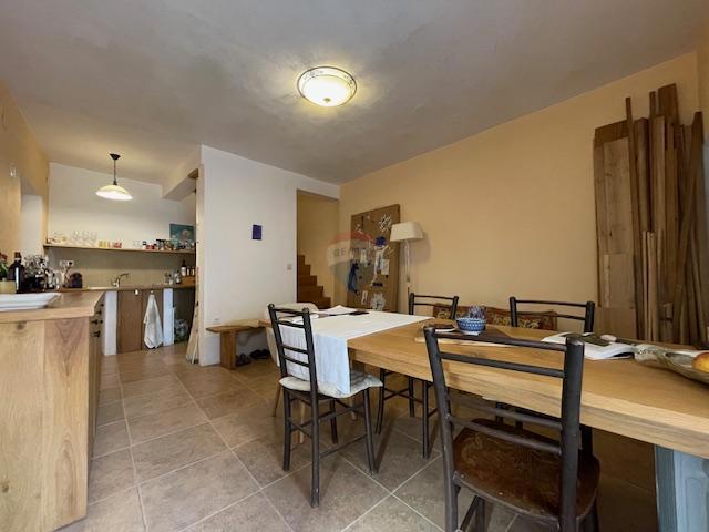 Isola di Krk, Dobrinj, casa con terrazza sul tetto e vista mare