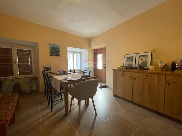 Isola di Krk, Dobrinj, casa con terrazza sul tetto e vista mare