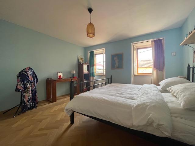 Isola di Krk, Dobrinj, casa con terrazza sul tetto e vista mare