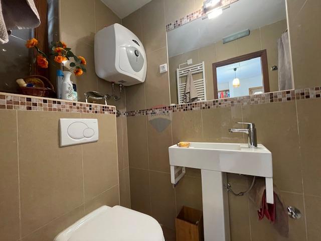 Isola di Krk, Dobrinj, casa con terrazza sul tetto e vista mare