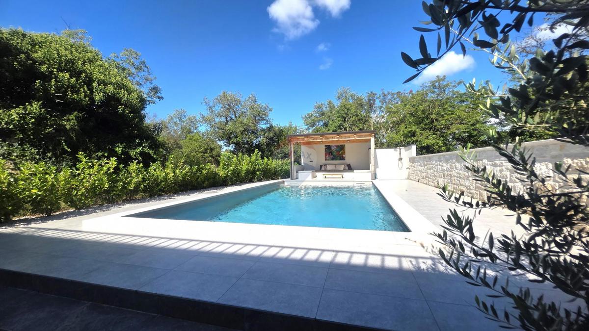 Istria, Buje-Triban – Casa ristrutturata con piscina