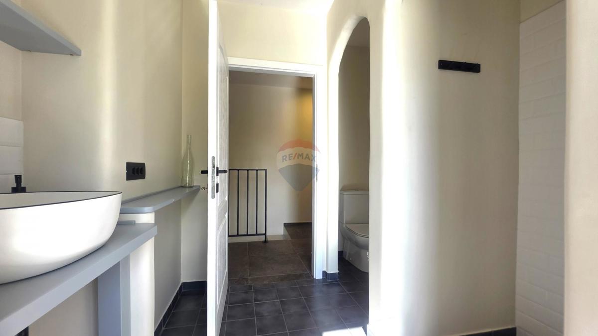 Istria, Buje-Triban – Casa ristrutturata con piscina