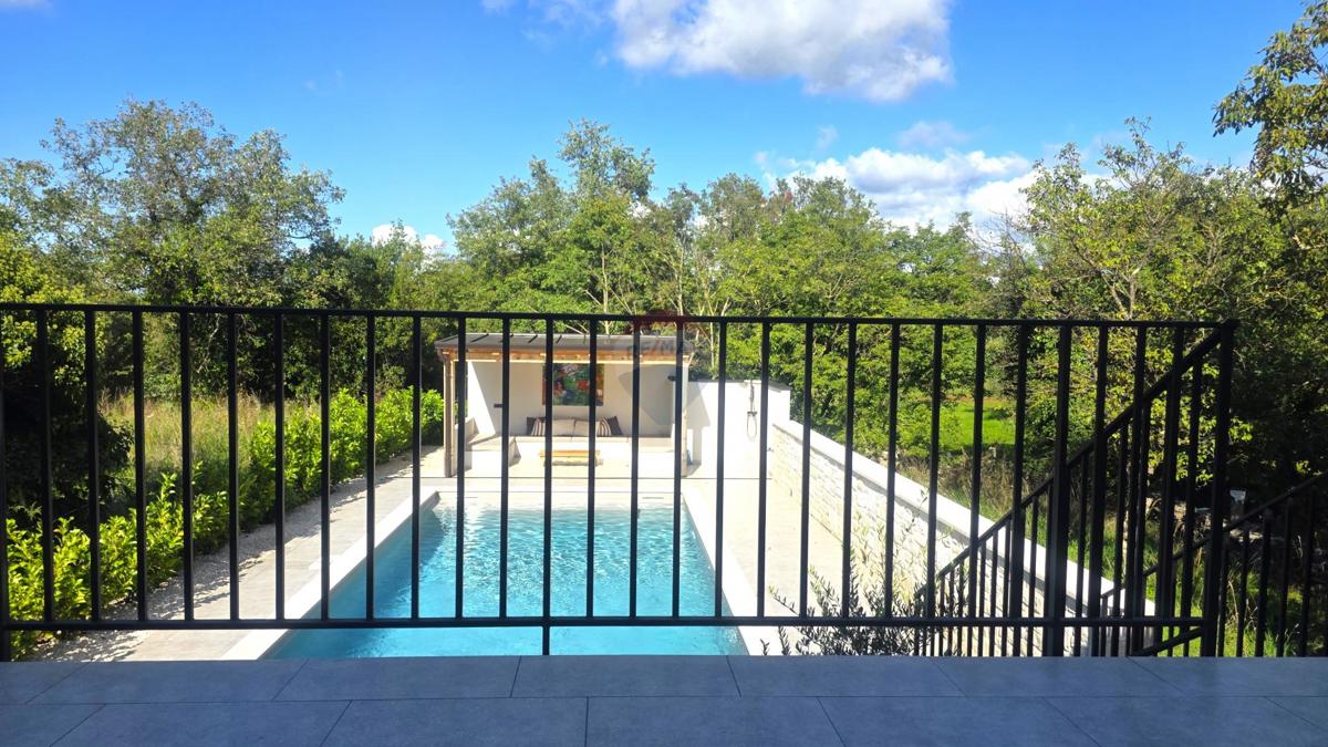 Istria, Buje-Triban – Casa ristrutturata con piscina