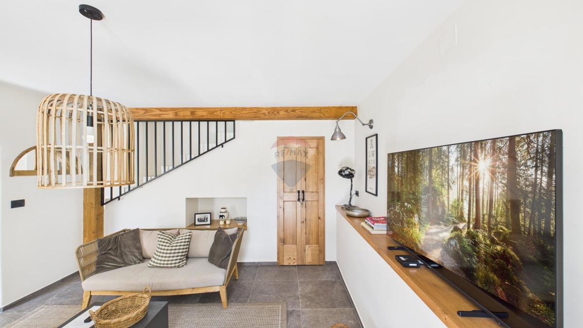 Istria, Buje-Triban – Casa ristrutturata con piscina