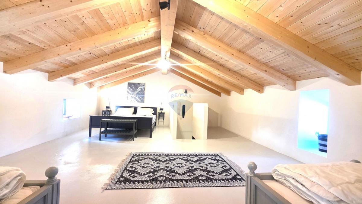 Istria, Buje-Triban – Casa ristrutturata con piscina