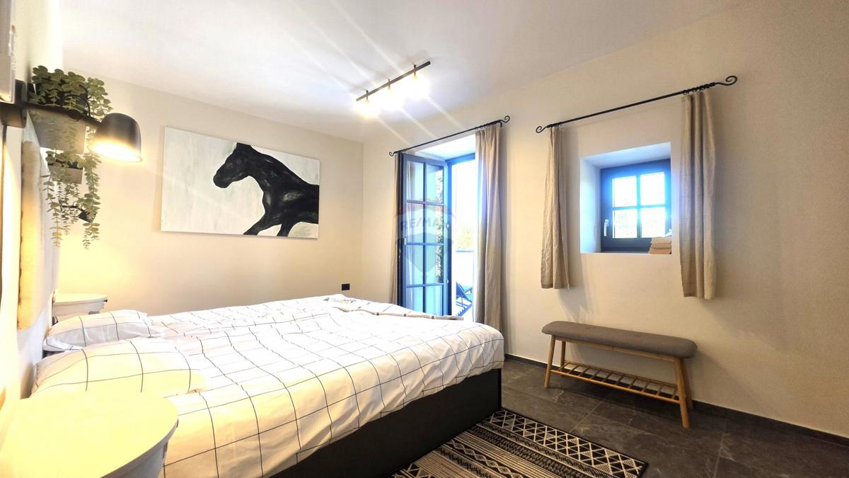 Istria, Buje-Triban – Casa ristrutturata con piscina