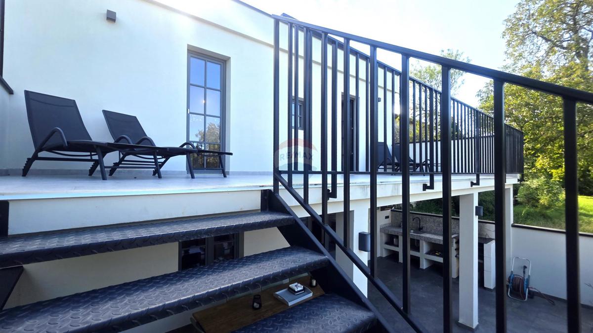 Istria, Buje-Triban – Casa ristrutturata con piscina