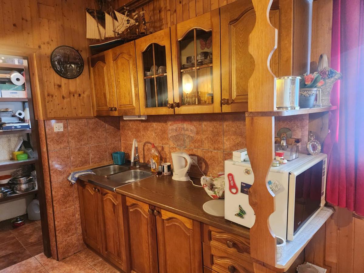 Casa Gornja Trnovitica, Velika Trnovitica, 181m2