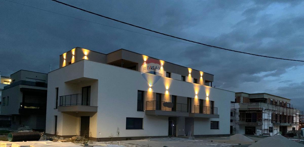 Appartamento Centar, Samobor, 75,02m2