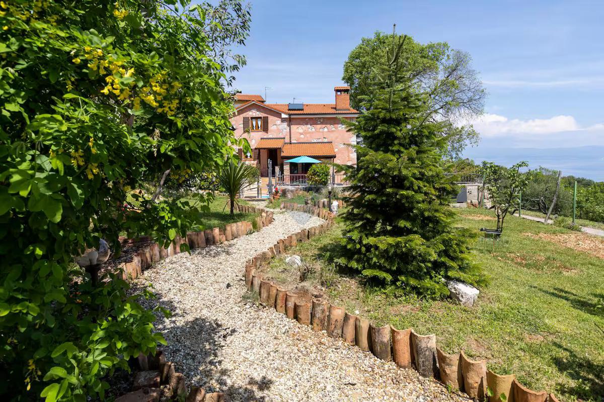 Casa Brseč, Mošćenička Draga, 104m2