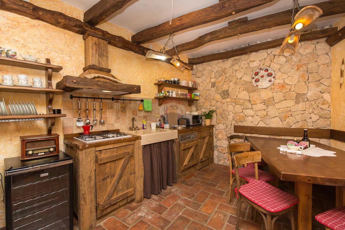 Casa Brseč, Mošćenička Draga, 104m2