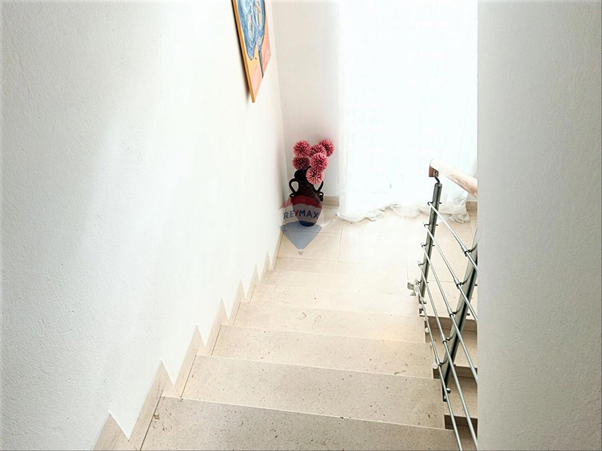 Casa Kurilovec, Velika Gorica, 375m2