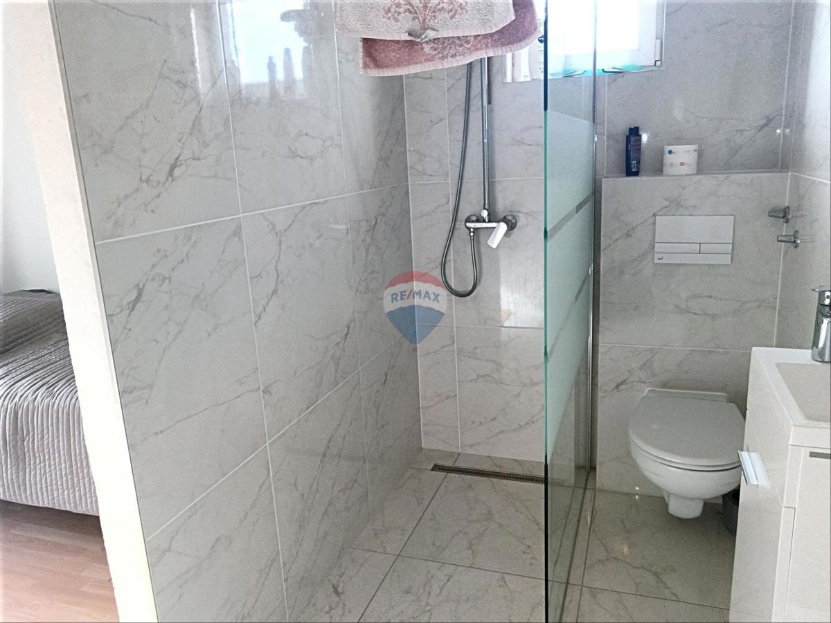 Casa Kurilovec, Velika Gorica, 375m2