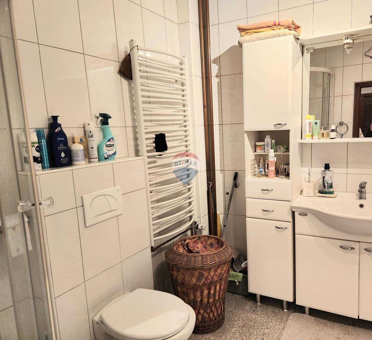 Casa Kurilovec, Velika Gorica, 375m2