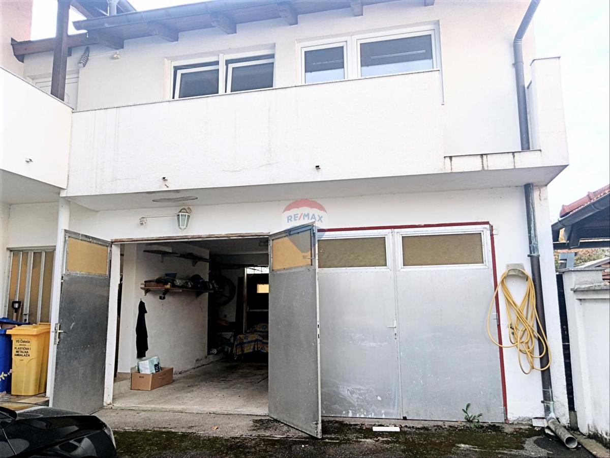 Casa Kurilovec, Velika Gorica, 375m2