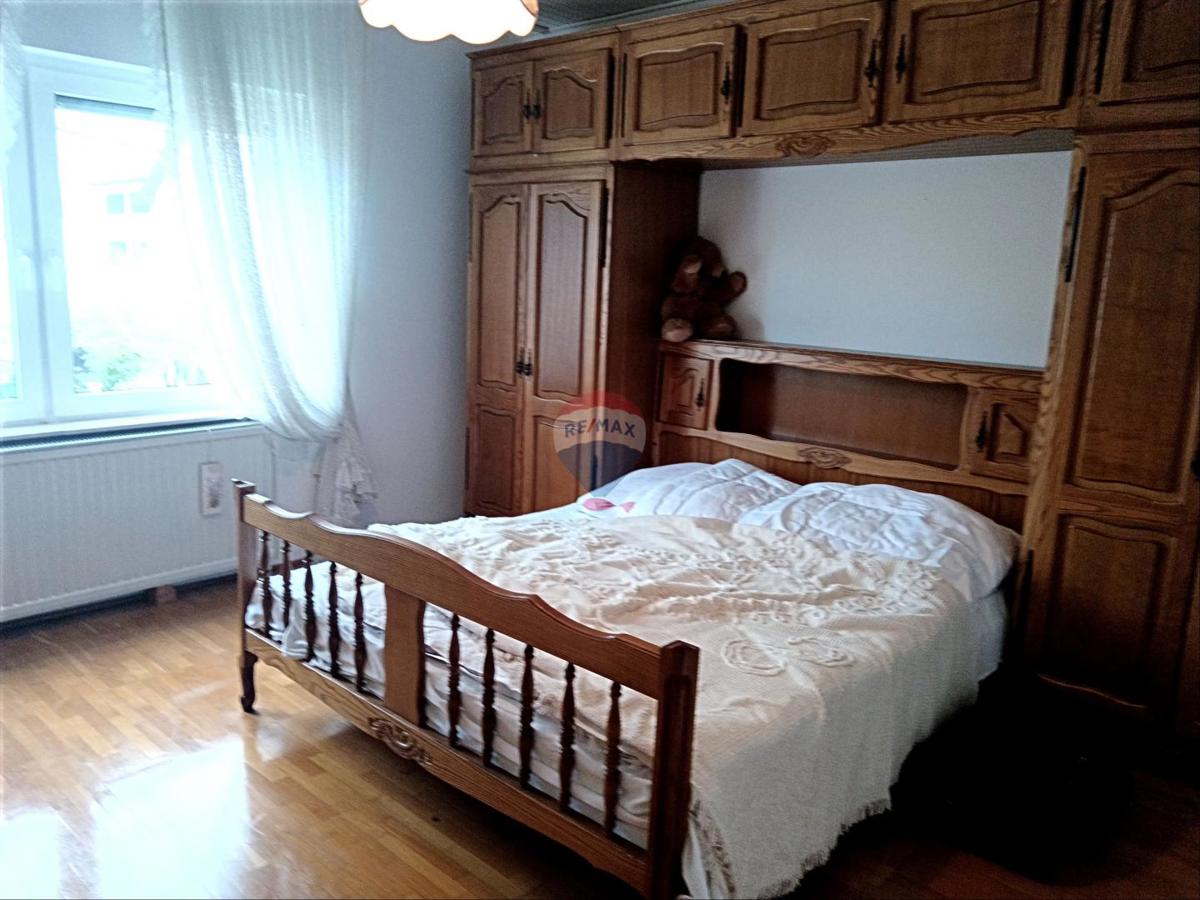 Casa Kurilovec, Velika Gorica, 375m2