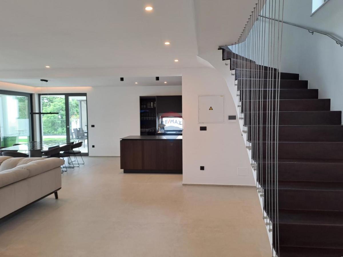 Casa Lovran, 236,95m2