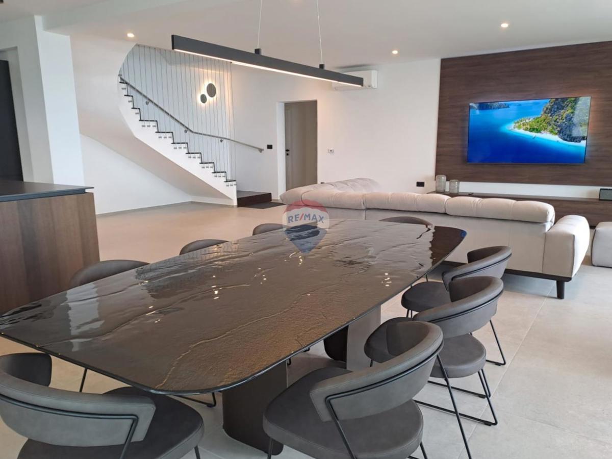 Casa Lovran, 236,95m2