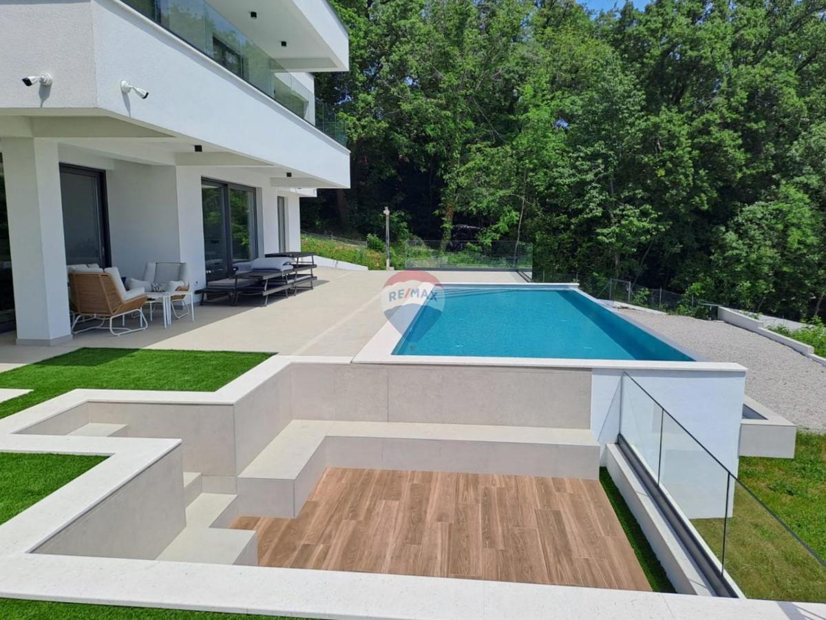 Casa Lovran, 236,95m2