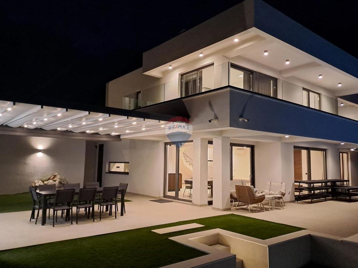 Casa Lovran, 236,95m2