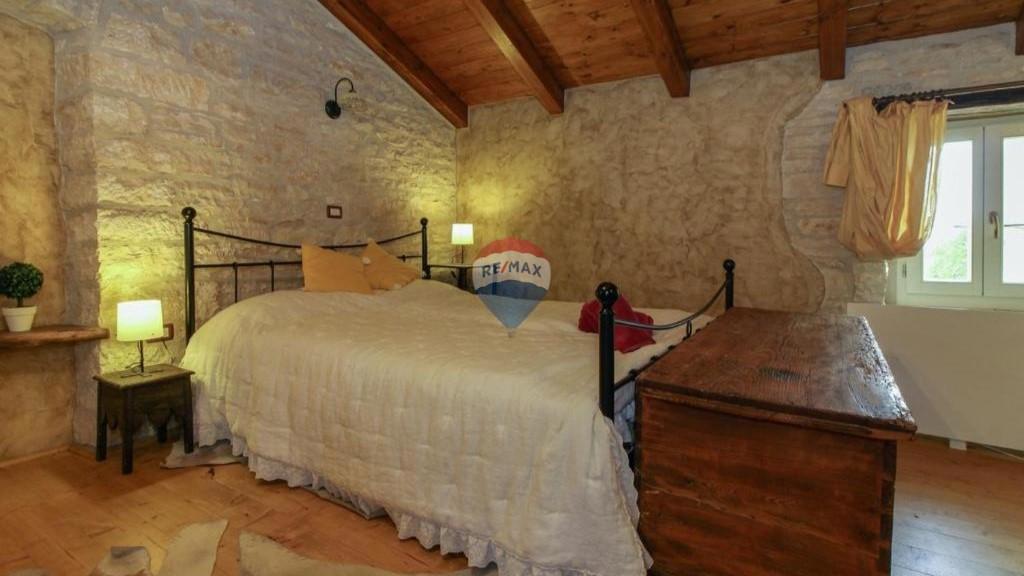 Casa Smoljanci, Svetvinčenat, 138m2