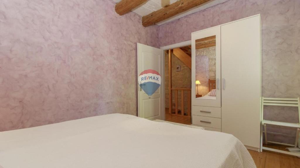 Casa Smoljanci, Svetvinčenat, 138m2