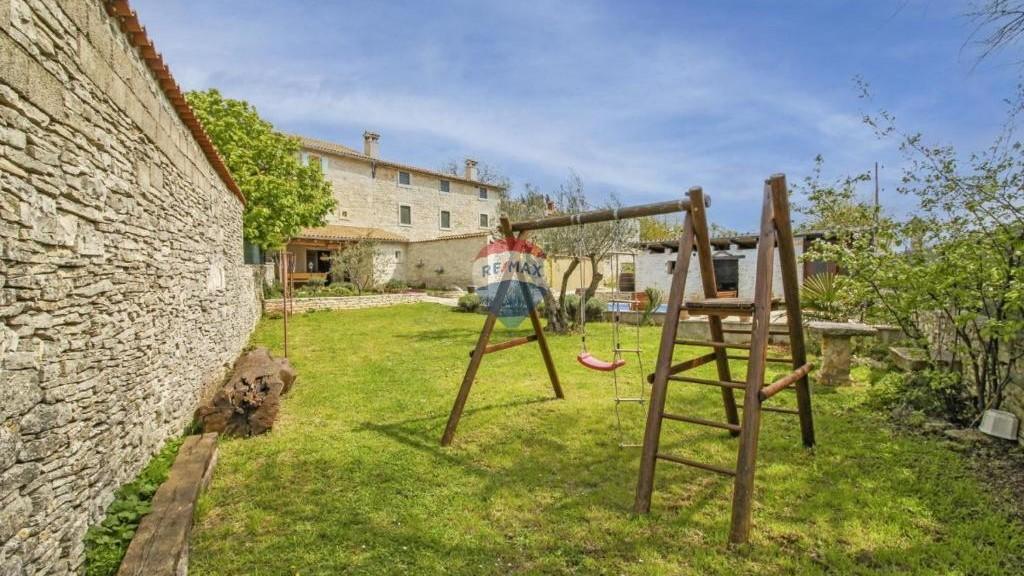 Casa Smoljanci, Svetvinčenat, 138m2