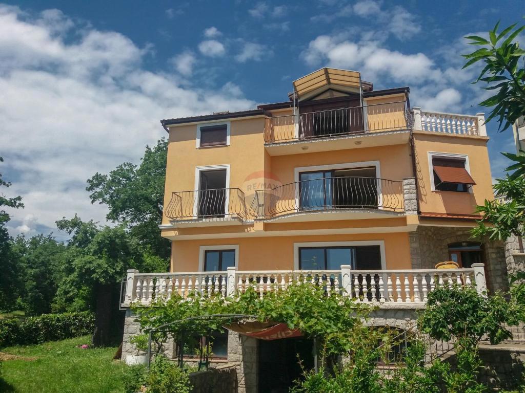 Casa Krnjevo, Rijeka, 343m2