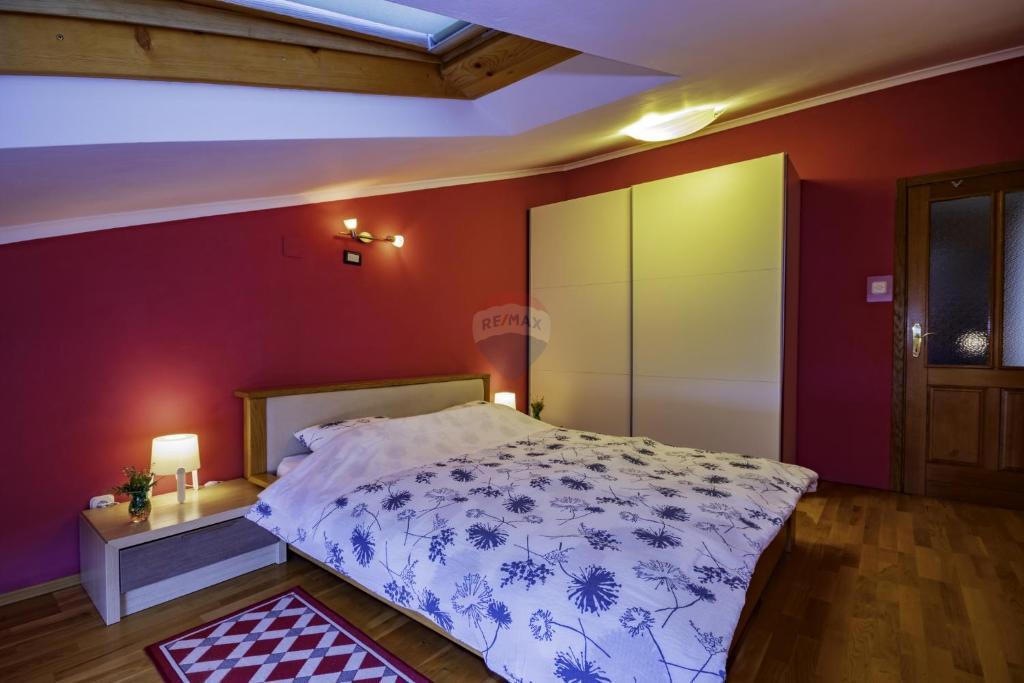 Casa Krnjevo, Rijeka, 343m2