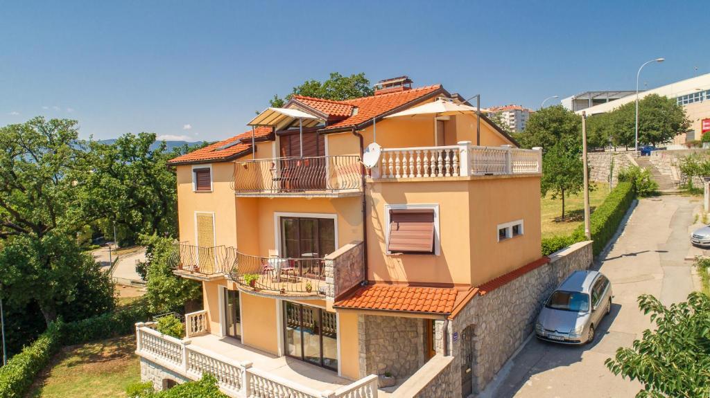 Casa Krnjevo, Rijeka, 343m2
