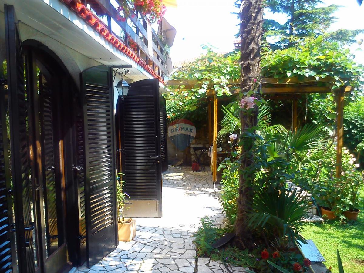 Casa Kostrena, 250m2