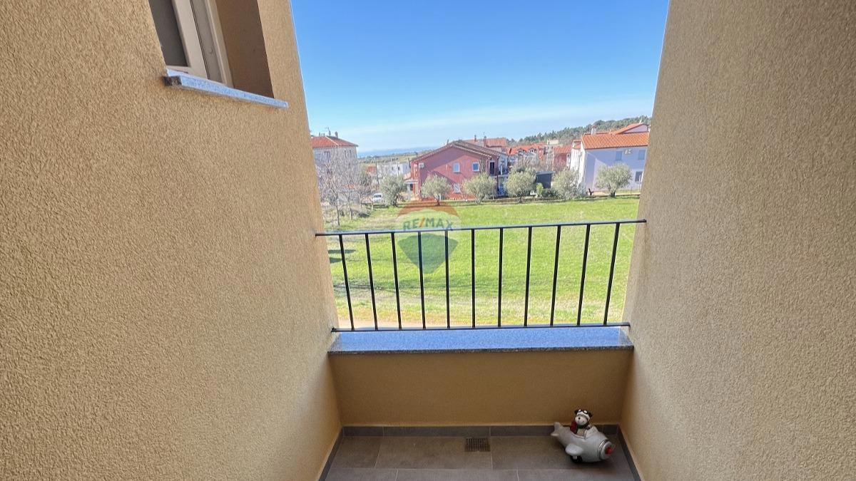 Istria, Cittanova – Appartamento su due piani con vista e giardino