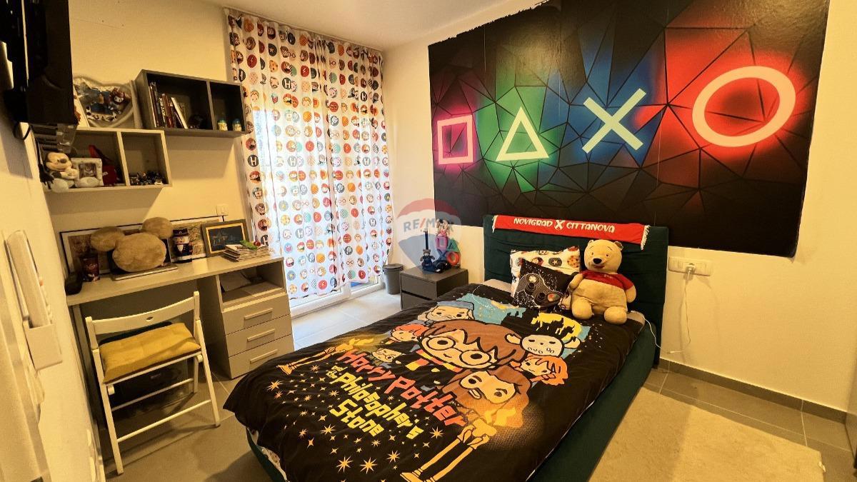 Istria, Cittanova – Appartamento su due piani con vista e giardino