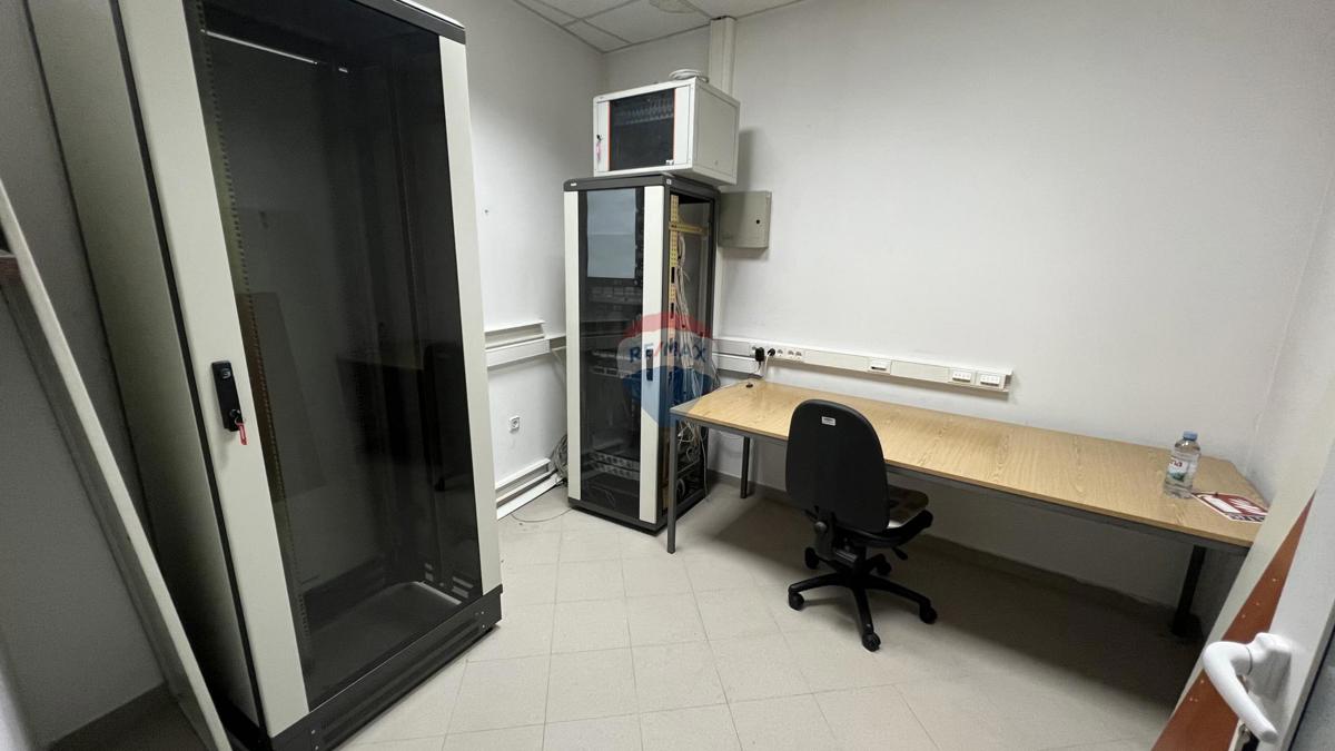 Attività commerciale Rastočine, Rijeka, 324m2