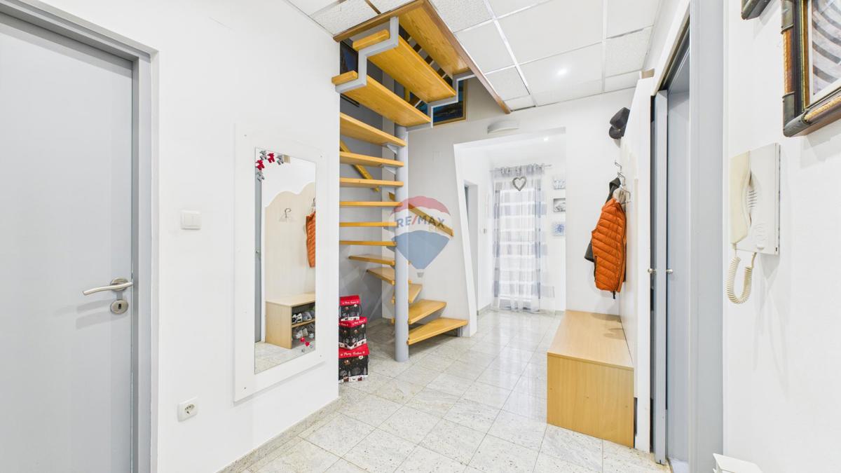 Appartamento Police Pirišće, Ozalj, 78m2