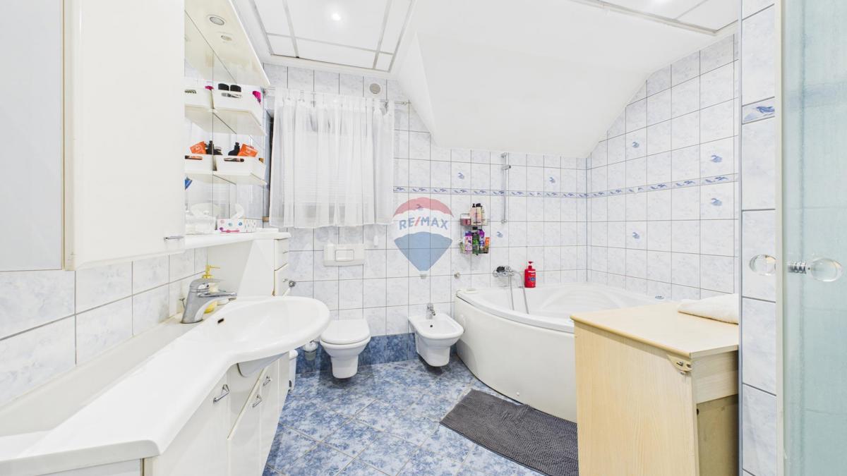 Appartamento Police Pirišće, Ozalj, 78m2