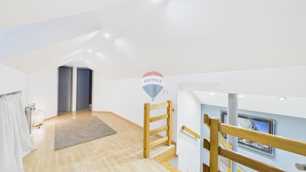 Appartamento Police Pirišće, Ozalj, 78m2