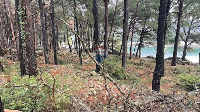Terreno non edificabile Krk, 1.397m2