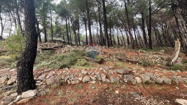 Terreno non edificabile Krk, 1.397m2