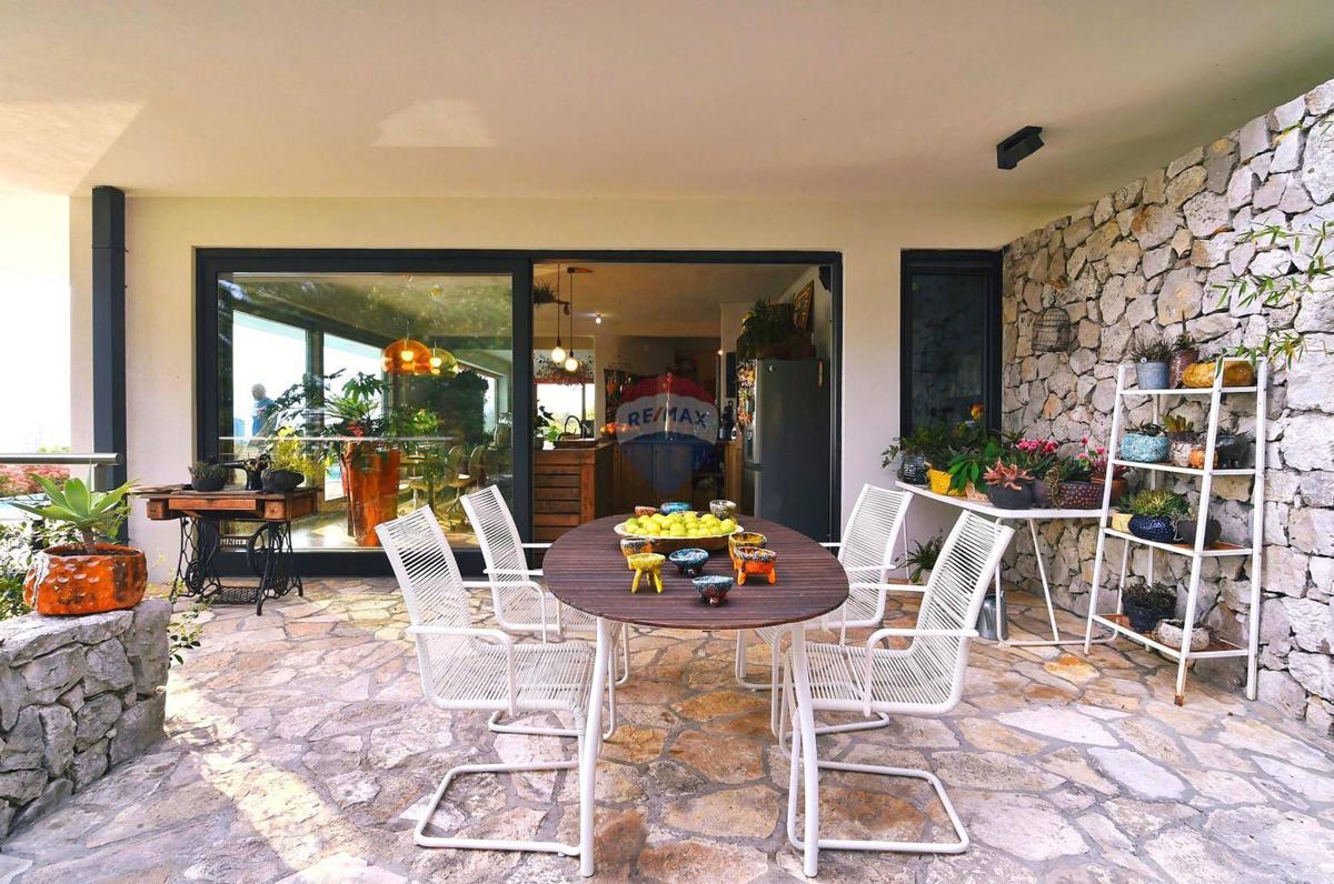 Casa Glavani, Kostrena, 250m2