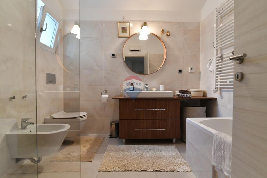 Appartamento Trinajstići, Kastav, 110m2