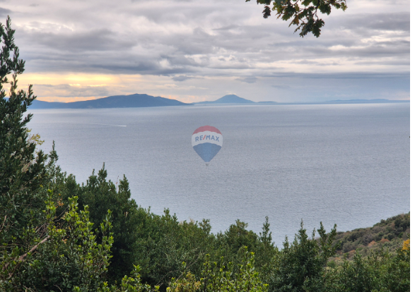 ISTRIA, PLOMIN - Terreno edificabile con progetto e vista mare