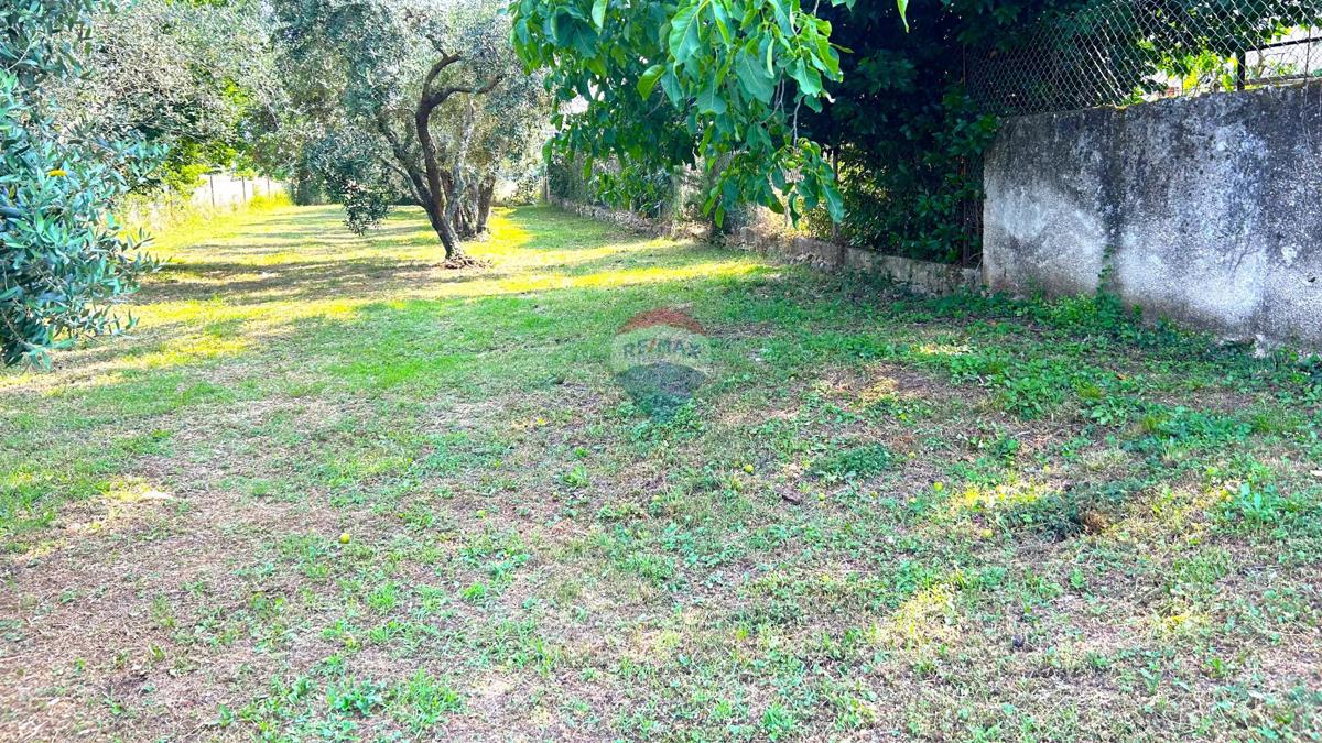 Terreno edificabile Umag, 592m2